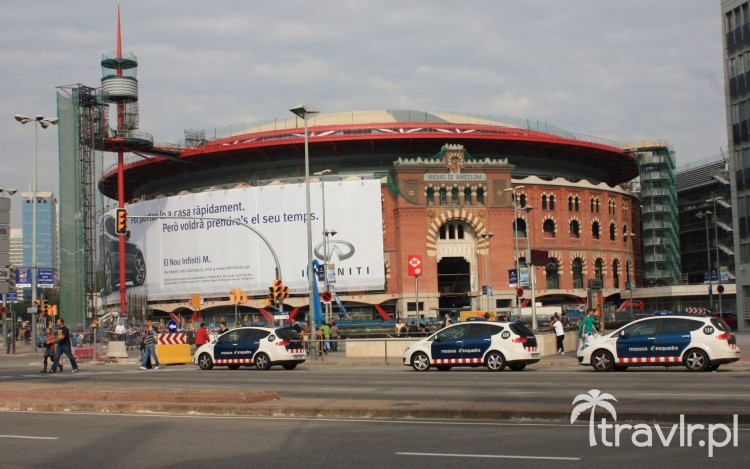 Arena de Barcelona: arena walk byków, przerobiona na centrum handlowe, Plaza Espanya, Barcelona