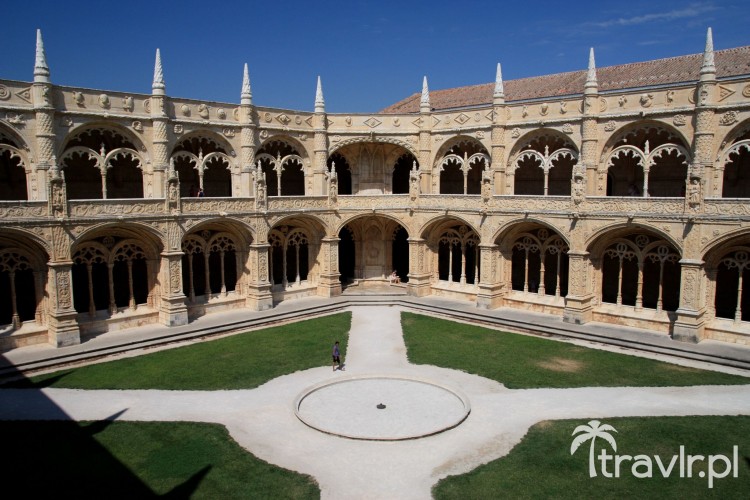 Cloister passages