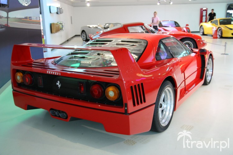 Tył Ferrari F40