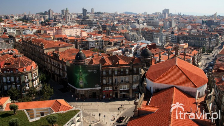 Panorama z wieży kościelnej dos Clerigos w Porto