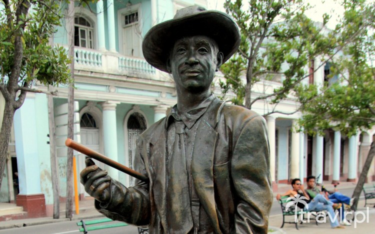 Pomnik Benny More w Cienfuegos