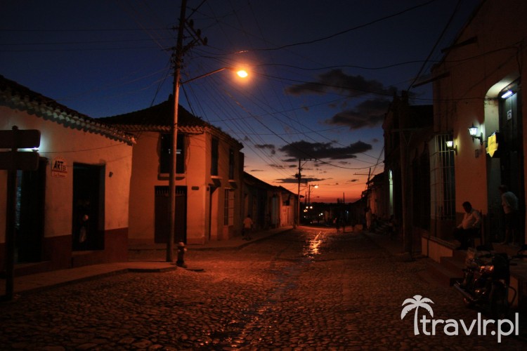 Trinidad o zachodzie słońca