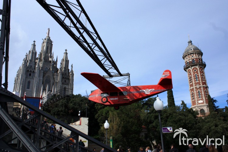 Wesołe miasteczko na Tibidabo w Barcelonie
