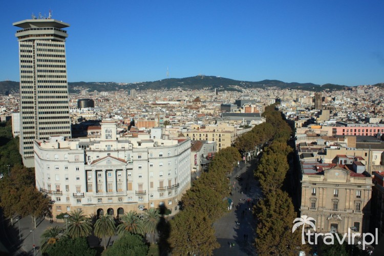 Widok na La Rambla z Pomnika Kolumba w Barcelonie