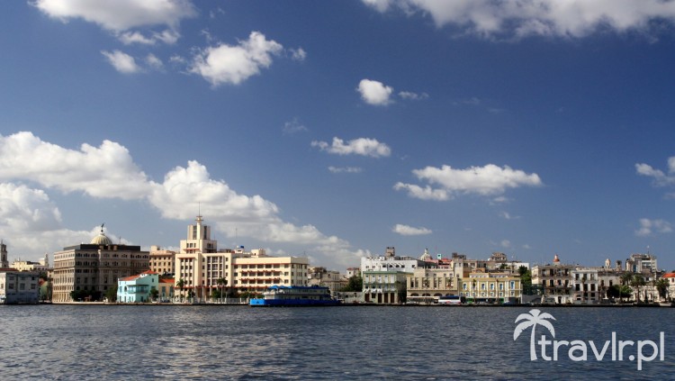 Widok z promu na Havana Vieja